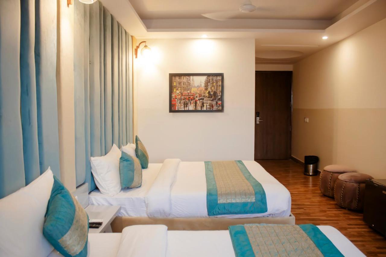 Hotel Airport City Near Delhi International Airport Нью-Делі Екстер'єр фото