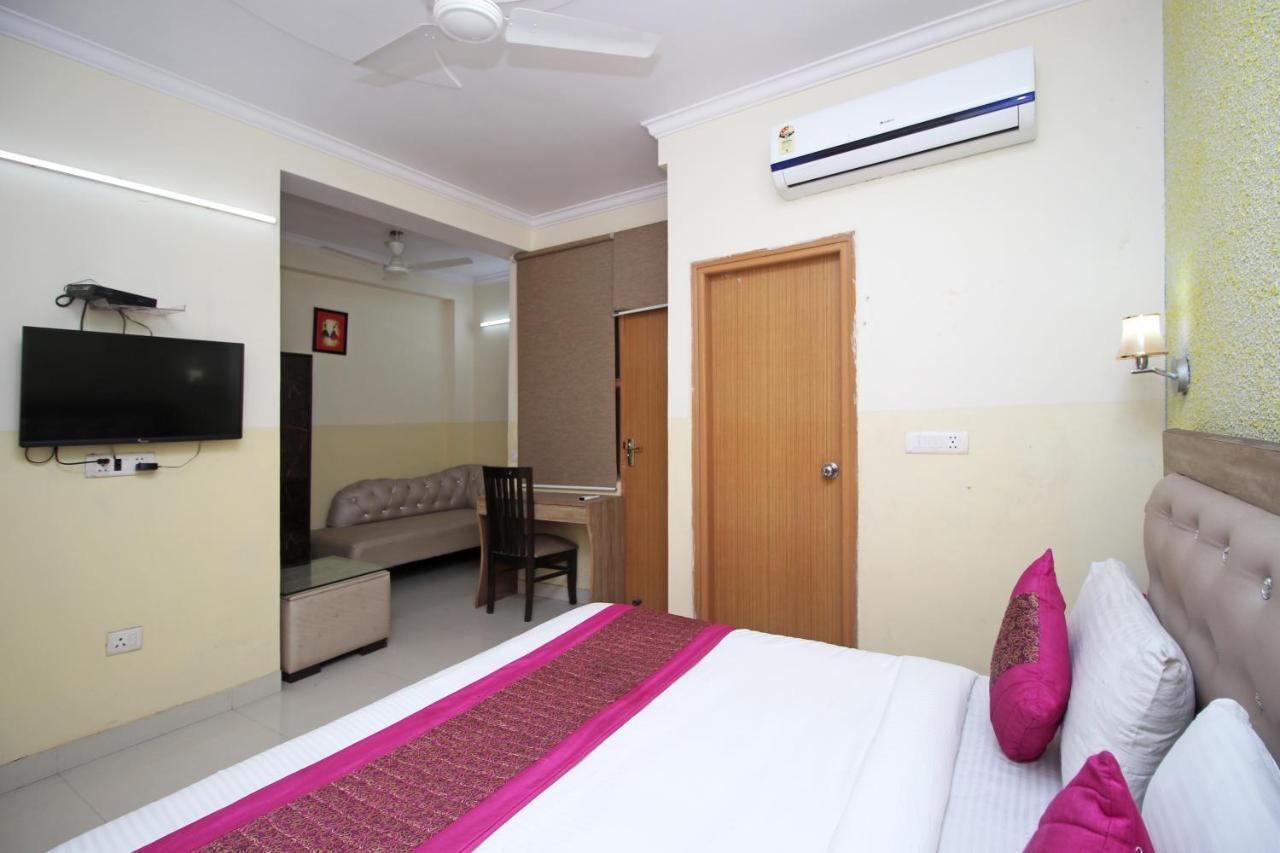 Hotel Airport City Near Delhi International Airport Нью-Делі Екстер'єр фото